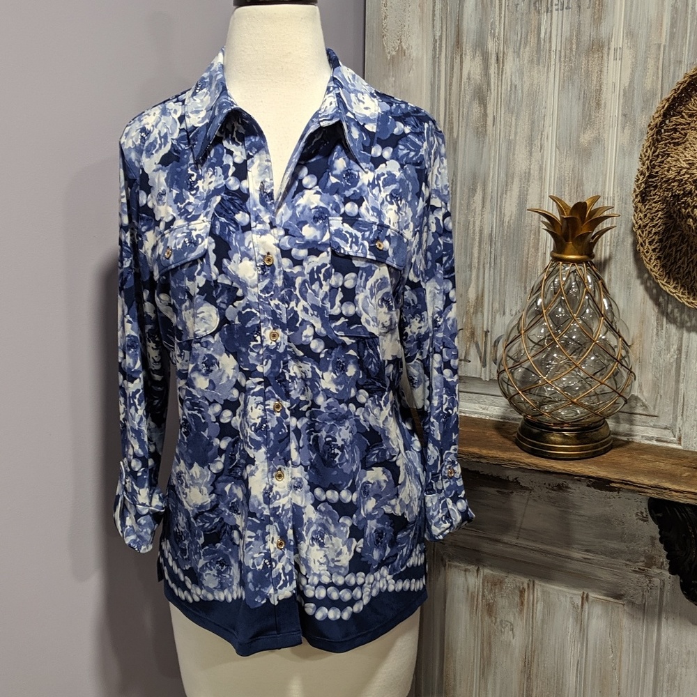 💙SOLD💙Karl Lagerfeld blue floral button-up shirt - Picture 1 of 7